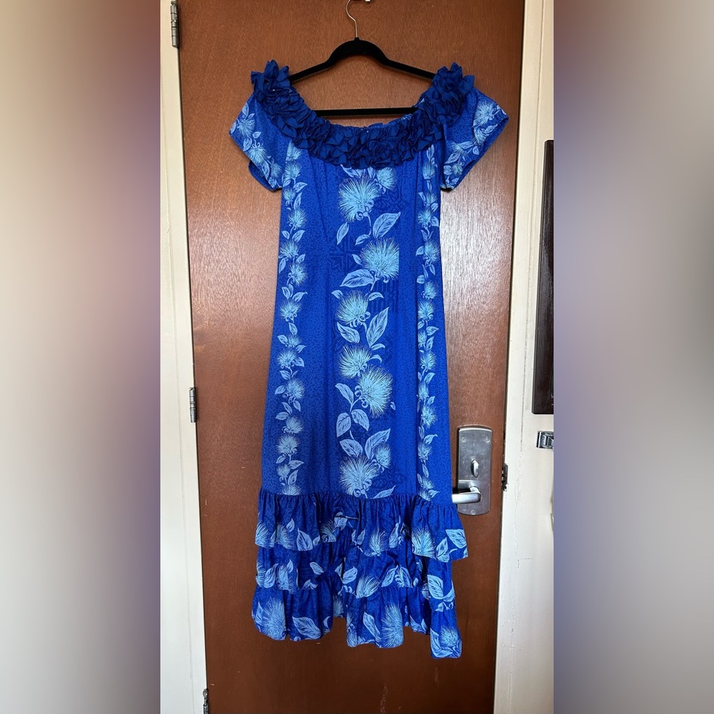 Blue Hawaiian Muumuu Dress from CC Fashions Size Medium